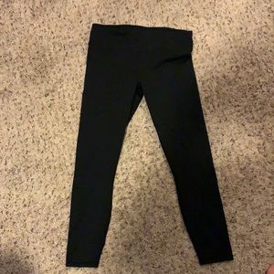 Fabletics power hold black 3/4 leggings